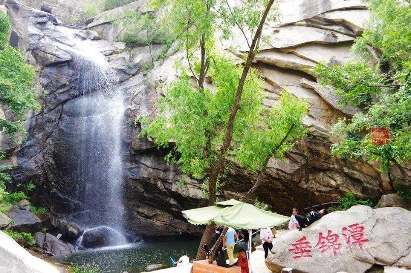 贵阳幼儿师范高等专科学校校长翟理红一行赴普定县调研